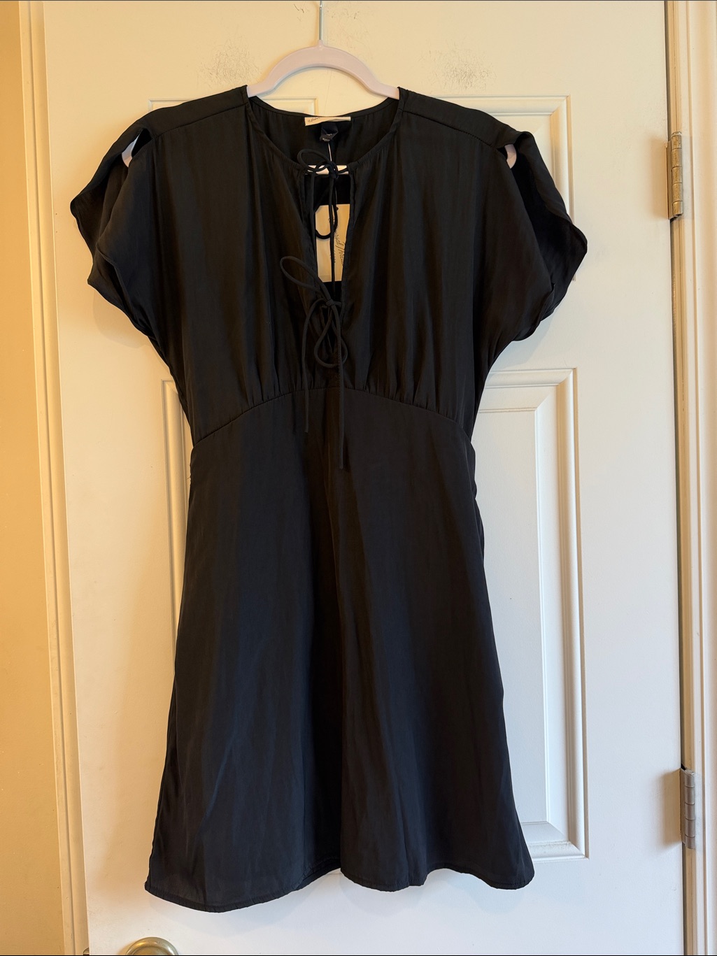 Nwt Universal Thread Black Tie-Front Short Sleeve Mini Dress